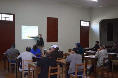Projeto Pisa realiza aula teórica