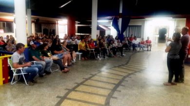 Escola Municipal de Educação Infantil Rainha realizou a 1ª Reunião de Pais