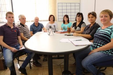 Prefeito Dionisio Wagner realizou reunião com a Direção da Escola Joaquim José da Silva Xavier