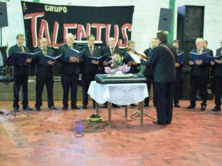 Sociedade de Cantores Glória visitou a Esquina Etzel na cidade de Quinze de Novembro