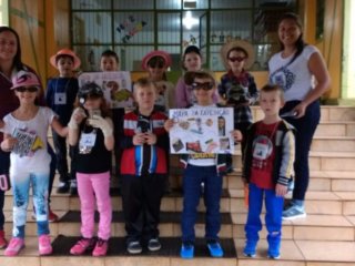 Alunos da pré-escola e 1º ano da Escola Dona Leopoldina realizaram expedição investigativa