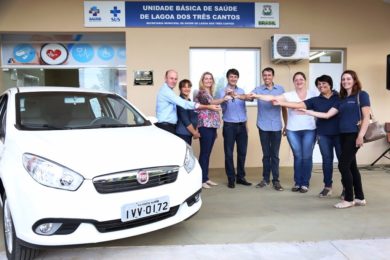 Presidente da Emater/RS-Ascar entregou veículo para o Município de Lagoa dos Três Cantos