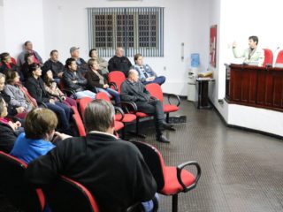 Administração se reuniu com entidades para explicar as exigências legais de repasses da nova lei de subvenção