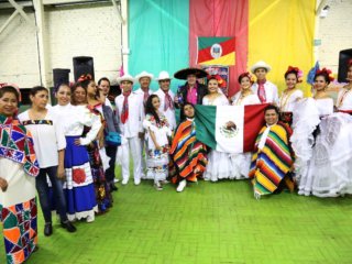4ª Mostra Gaúcha da Escola Estadual Joaquim José da Silva Xavier foi um sucesso com espetáculo do Ballet Folklórico Yohuala Pakilixtli do México