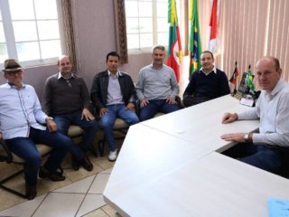 Novo gerente da Caixa de Tapera visitou o Município de Lagoa dos Três Cantos