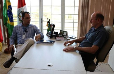 Prefeito Dionisio recebeu visita do novo Gerente do Banrisul