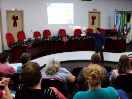 Palestra “Como atrair, conquistar e manter clientes” foi realizada em Lagoa dos Três Cantos