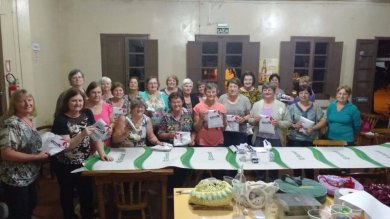 Confraternização das equipes da Canastra Feminina
