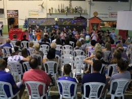 Escola Dona Leopoldina realizou apresentação de Natal