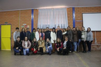 FORMAÇÃO DOS PROFISSIONAIS DE EDUCAÇÃO DE LAGOA DOS TRÊS CANTOS