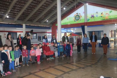 HORA CÍVICA DA EMEI RAINHA