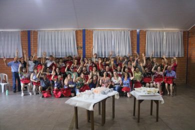CONFRATERNIZAÇÃO DAS TURMAS DE HIDROGINÁSTICA