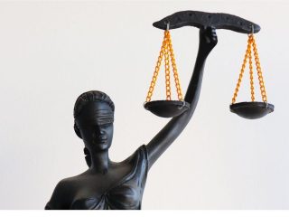Por descumprimento às determinações de isolamento social ou quarentena o cidadão poderá ser responsabilizado criminalmente