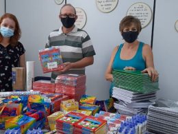 SMECTDL recebeu material escolar para o ano letivo
