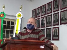Secretário de Saúde atendeu convite da Câmara de Vereadores e esteve em sessão trazendo informações aos edis