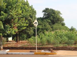 Placas de identificação de ruas em Lagoa dos Três Cantos