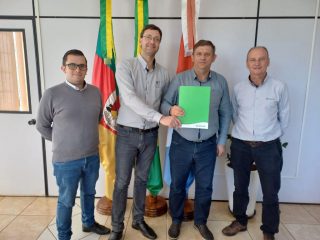 Município de Lagoa dos Três Cantos assina Termo de Cooperação com Sicredi Rota das Terras RS/MG