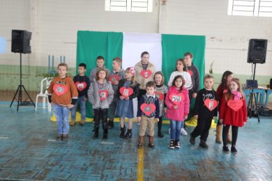 EMEF Dona Leopoldina promoveu A Tarde da Família
