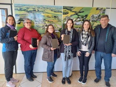 Tablets para as Agentes Comunitárias de Saúde três-cantenses