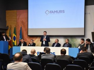 Paulinho Salerno é o presidente eleito da FAMURS, Sérgio Lasch é o vice pela AMAJA