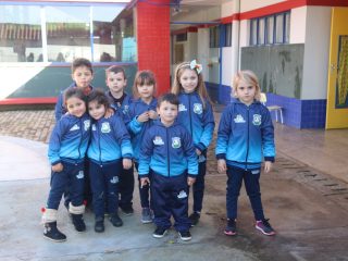 Uniformes para os alunos da Rede Municipal de Ensino de Lagoa dos Três Cantos
