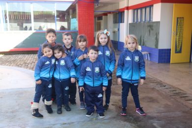 Alunos da Pré-escola e Maternal da EMEI Rainha