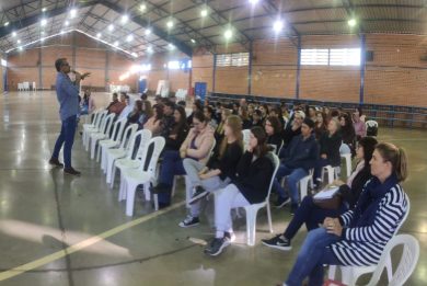 Palestras sobre o Maio Laranja