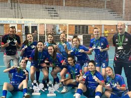 Duas categorias femininas de futsal da Escolinha Multiesportiva de Lagoa dos Três Cantos estarão no Sul Brasileiro