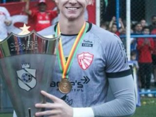 Atuando pelo São Luiz de Ijuí, goleiro Raul de Lagoa dos Três Cantos conquista a Recopa Gaúcha