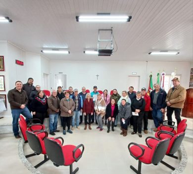 Secretaria de Desenvolvimento Social de Lagoa dos Três Cantos realiza reunião com Beneficiários da 2ª Etapa do Programa de Reformas Habitacionais na zona rural.