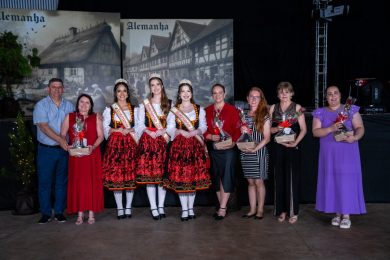 Homenagem às Soberanas do Bicentenário da Imigração Alemã