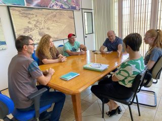 Reunião entre integrantes do Governo Municipal de Lagoa dos Três Cantos e empresa Novo Mundo aborda metodologia de recolhimento de resíduos