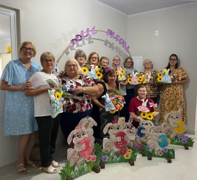 Grupo Amigas do Artesanato, fortalecendo o Simbolismo da Páscoa através de sua destreza com as mãos