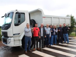 Administração de Lagoa dos Três Cantos adquire novo caminhão para reforçar serviços de obras