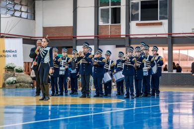 Banda Marcial de Lagoa dos Três Cantos encanta público durante apresentação em Chapada