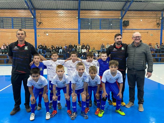 Multiesportiva de Lagoa dos Três Cantos jogou em casa na 5ª rodada da Copa Regional Futsal Categorias de Base
