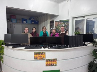 Secretaria de Educação de Lagoa dos Três Cantos Recebe 5 novos computadores