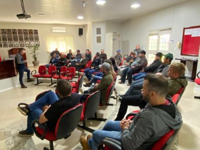 Seminário sobre diagnóstico e manejo dos solos reúne agricultores em Lagoa dos Três Cantos