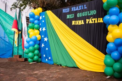 Fotos do Desfile Cívico ocorrido no dia 5 de setembro em Lagoa dos Três Cantos