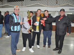 Confraternização e entrega de prêmios aos vencedores do Municipal de Canastra Masculino de Lagoa dos Três Cantos – Taça Desérgio Eckstein